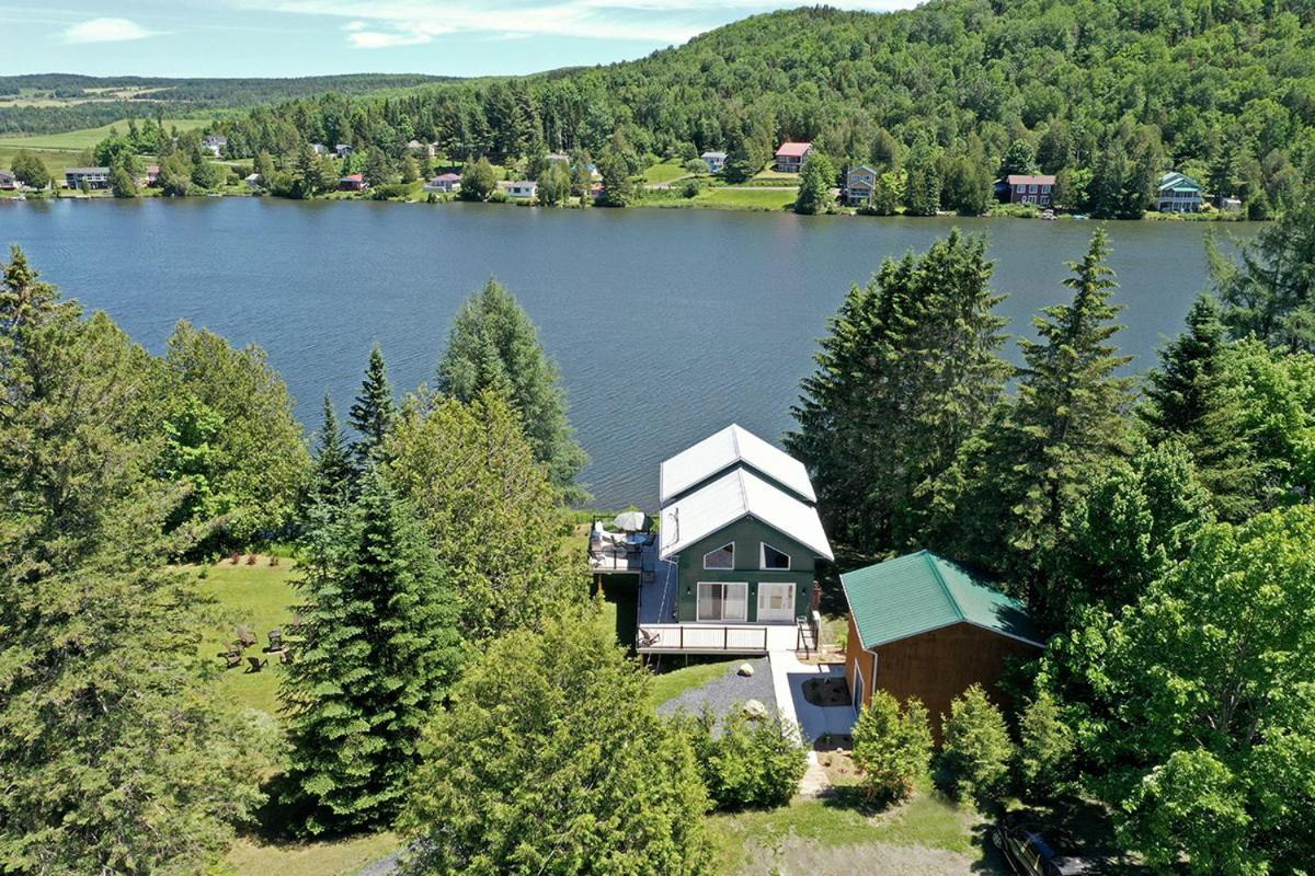 Ranch St-Hubert Bed & Breakfast Saint-Hermenegilde Екстериор снимка