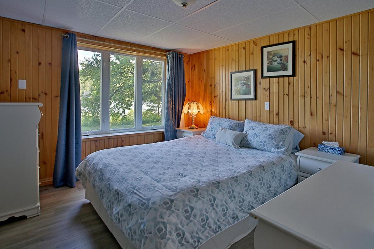 Ranch St-Hubert Bed & Breakfast Saint-Hermenegilde Екстериор снимка