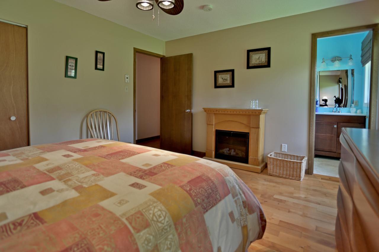Ranch St-Hubert Bed & Breakfast Saint-Hermenegilde Екстериор снимка
