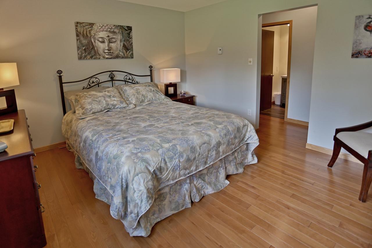 Ranch St-Hubert Bed & Breakfast Saint-Hermenegilde Екстериор снимка