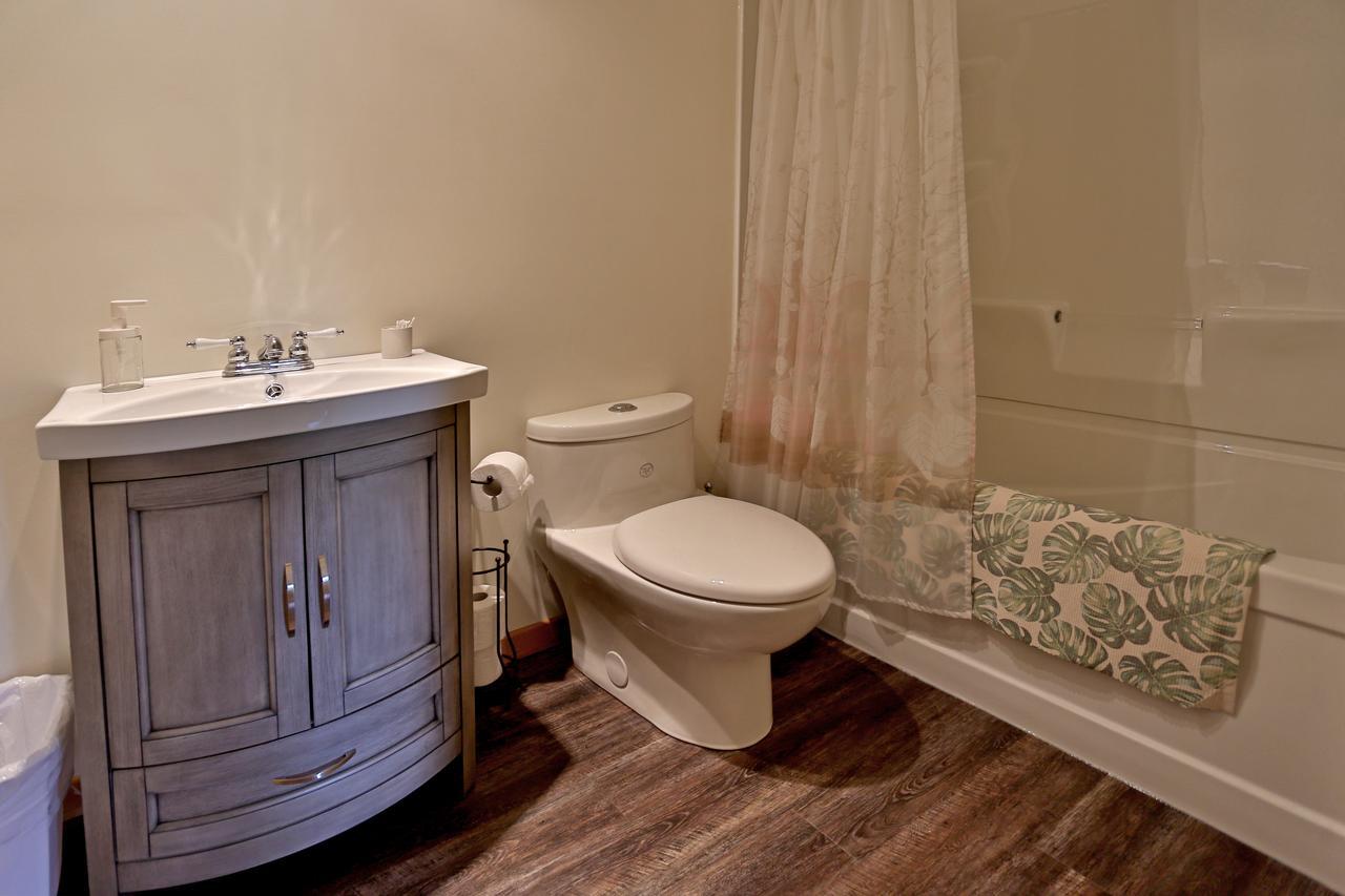 Ranch St-Hubert Bed & Breakfast Saint-Hermenegilde Екстериор снимка
